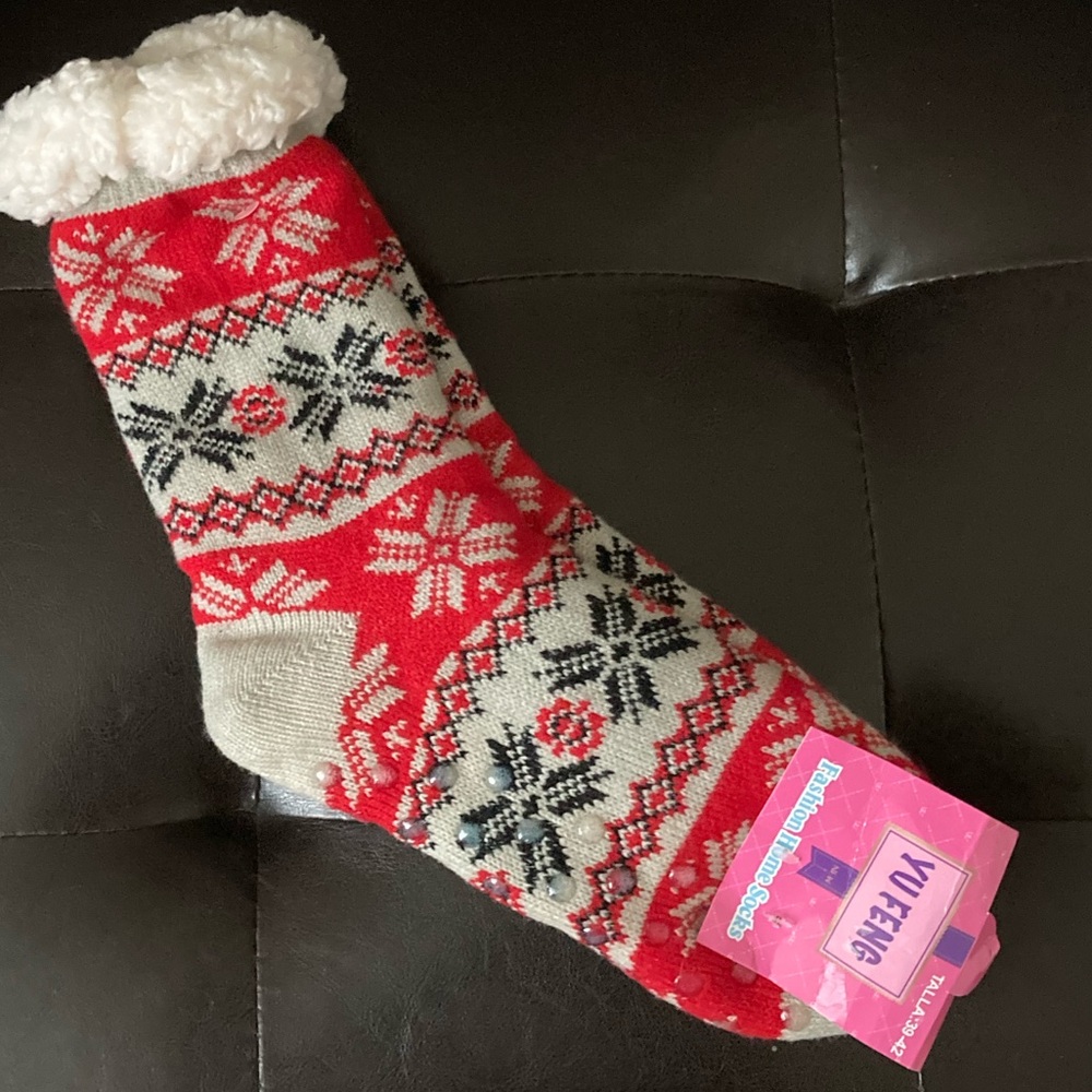 ⭐️Sherpa Slipper Socks - Red Snowflake Design